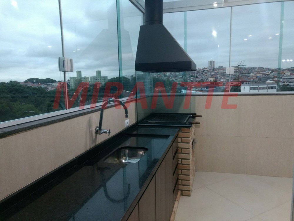 Sobrado de 299m² com 3 quartos em Vila Nivi