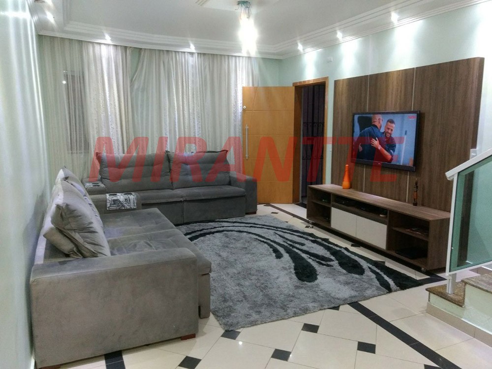 Sobrado de 299m² com 3 quartos em Vila Nivi