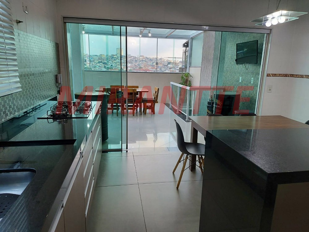 Sobrado de 299m² com 3 quartos em Vila Nivi