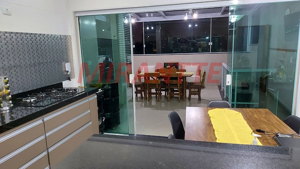 Sobrado de 299m² com 3 quartos em Vila Nivi