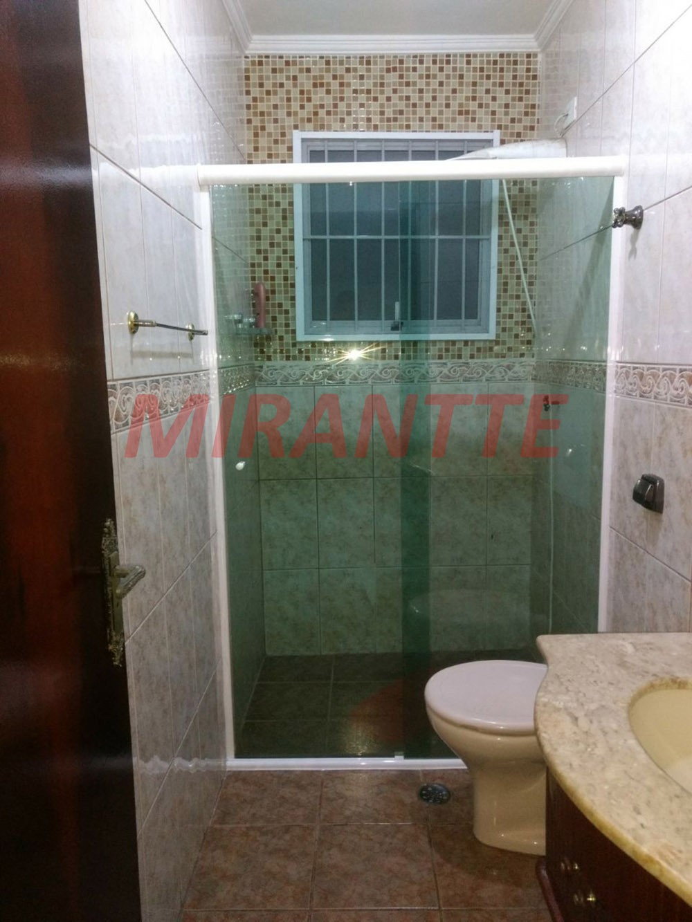 Sobrado de 299m² com 3 quartos em Vila Nivi