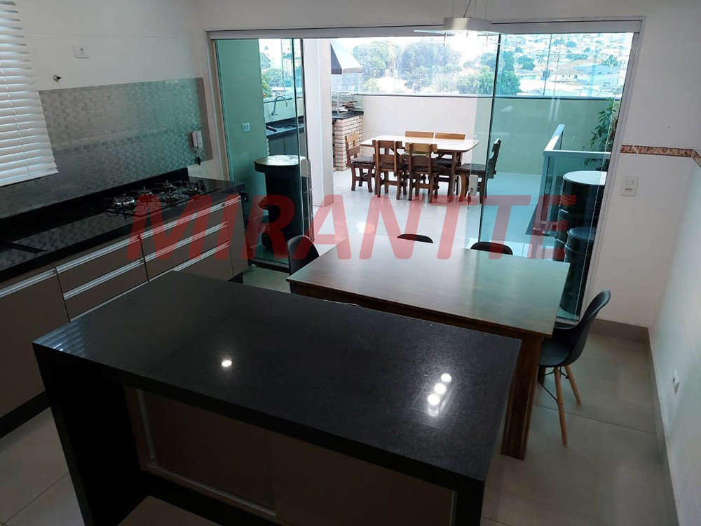Sobrado de 299m² com 3 quartos em Vila Nivi