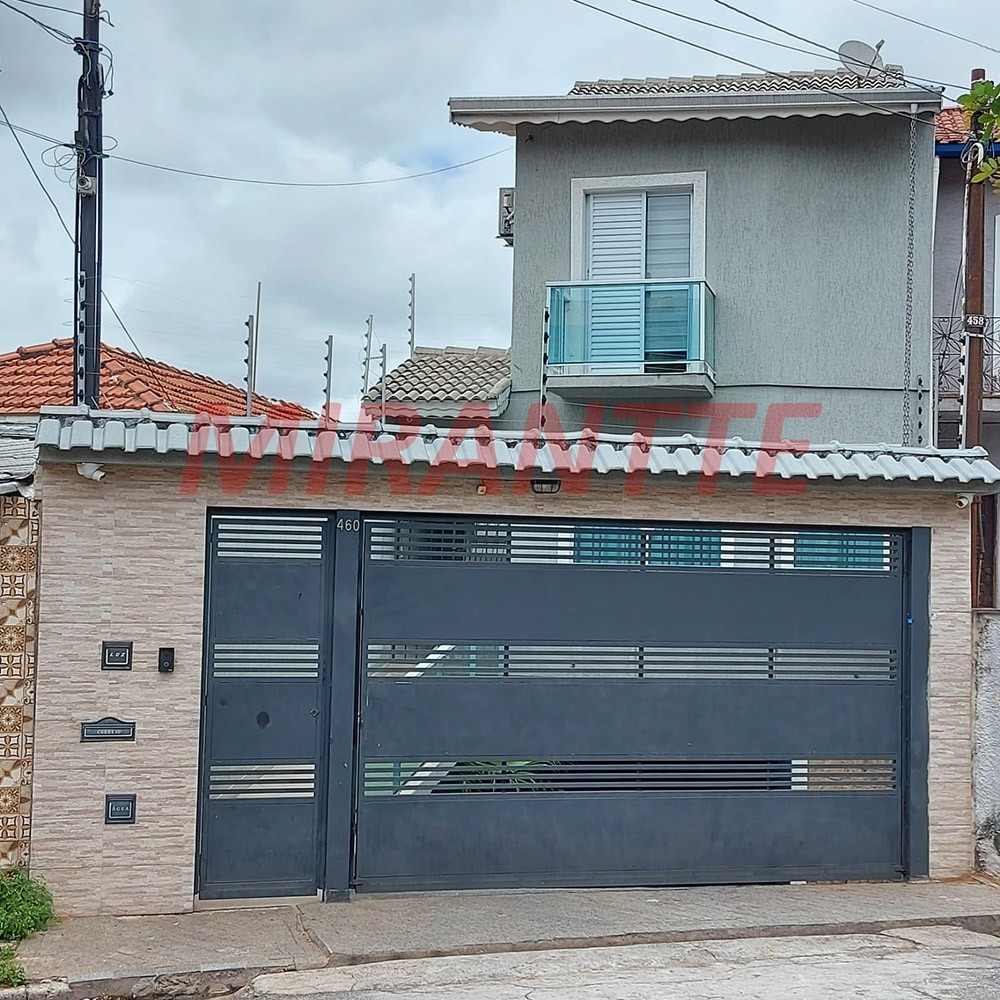 Sobrado de 299m² com 3 quartos em Vila Nivi