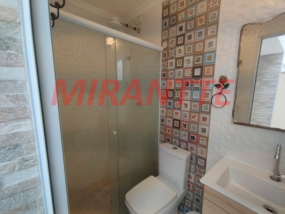 Sobrado de 135m² com 4 quartos em Vila Pauliceia