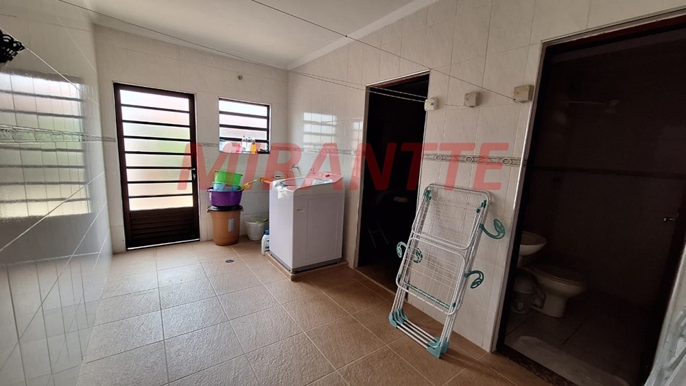 Sobrado de 199m² com 3 quartos em Imirim