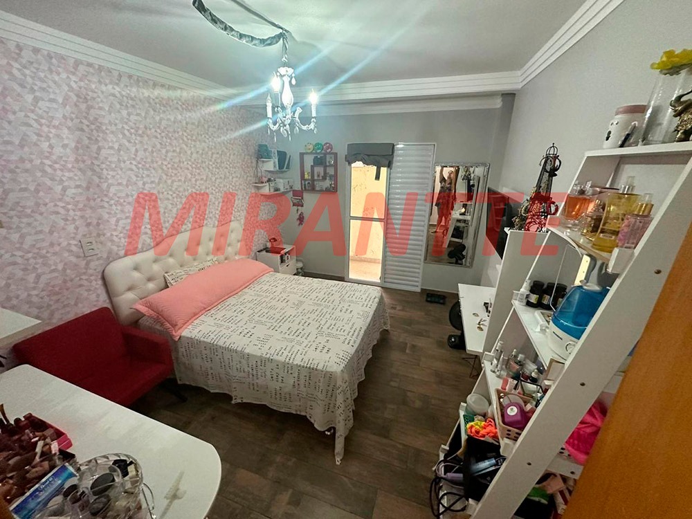 Casa terrea de 118m² com 4 quartos em Chora Menino