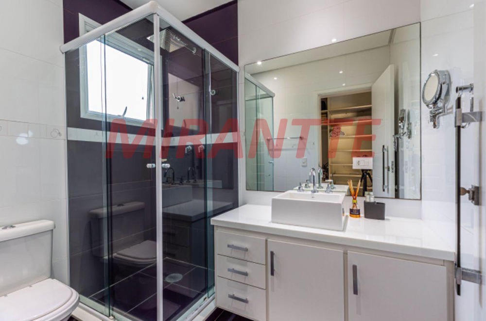 Cond. fechado de 435m² com 5 quartos em Serra da Cantareira