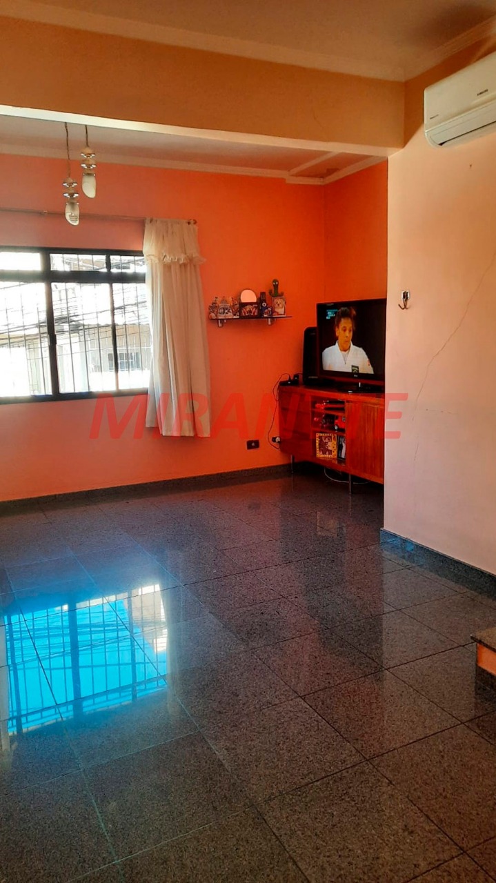 Sobrado de 160m² com 6 quartos em Vila Ede