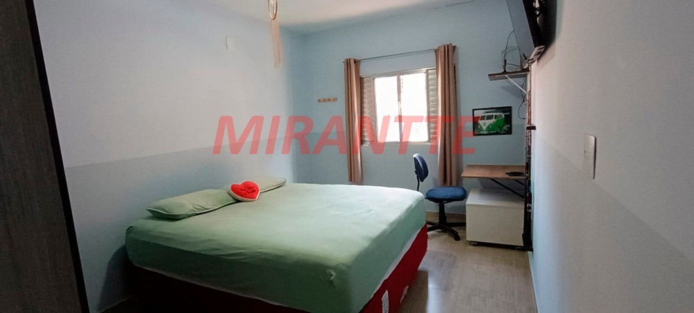 Sobrado de 160m² com 6 quartos em Vila Ede