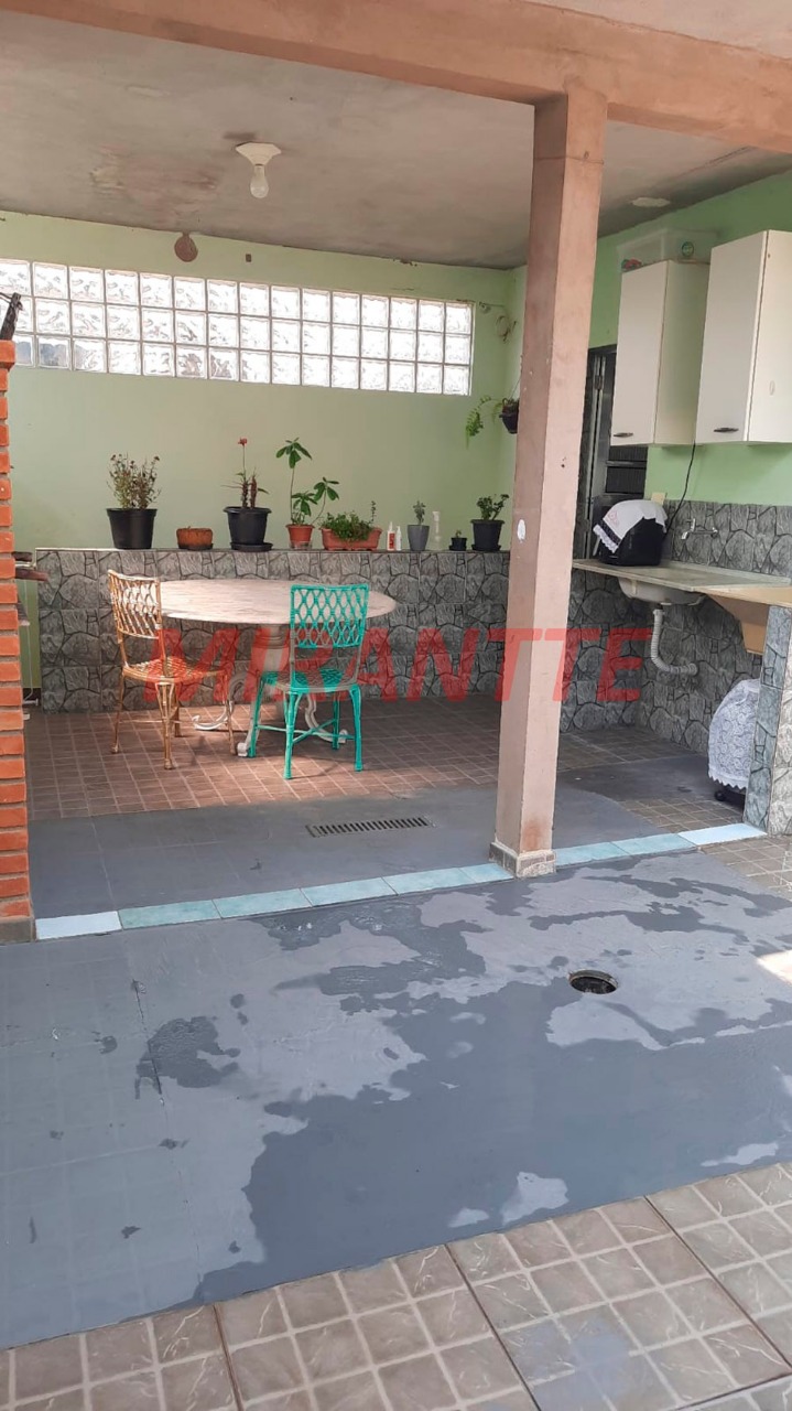 Sobrado de 160m² com 6 quartos em Vila Ede