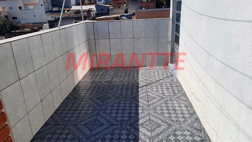 Sobrado de 160m² com 6 quartos em Vila Ede