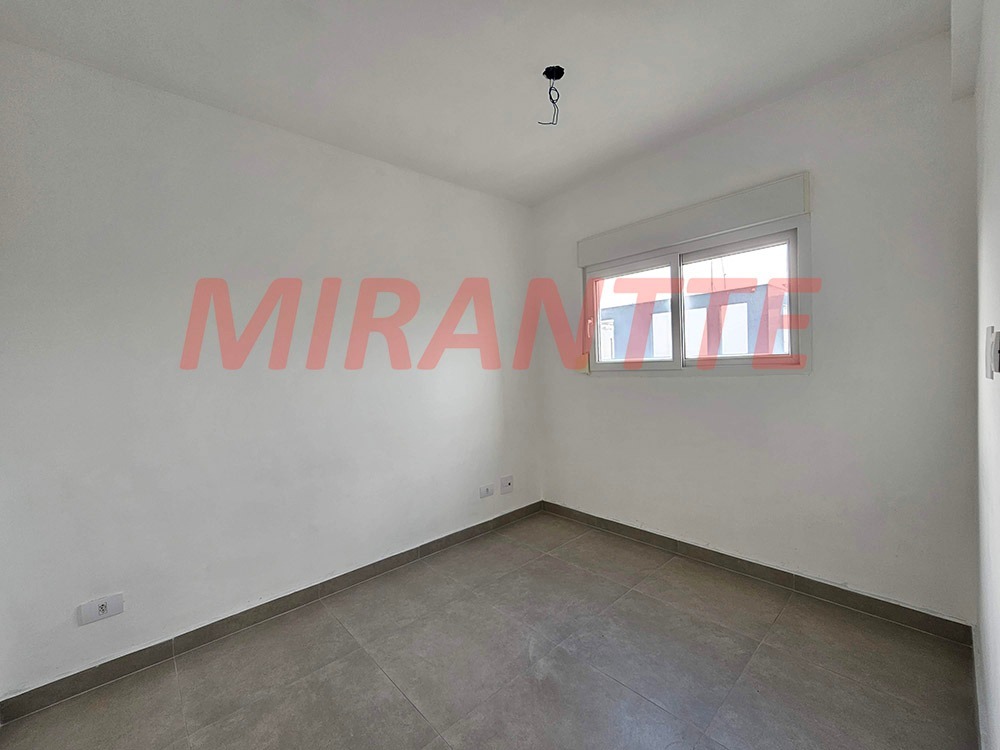 Apartamento de 40m² com 2 quartos em Jardim Paraiso