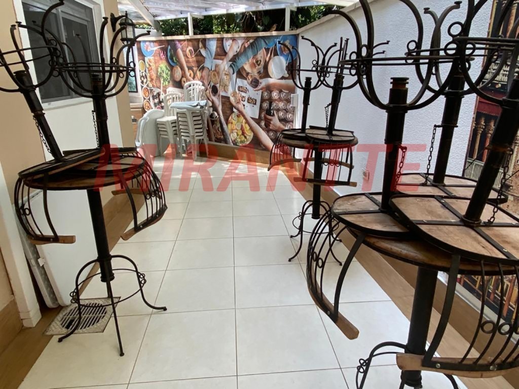 Cond. fechado de 198m² com 4 quartos em Tucuruvi