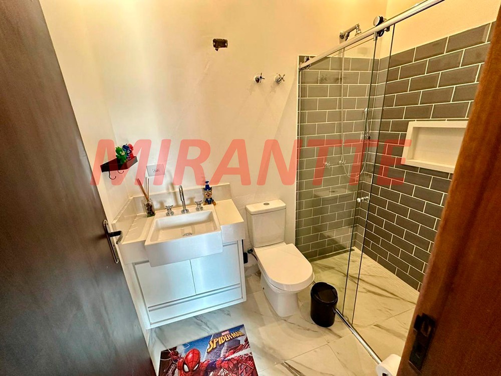 Cond. fechado de 561m² com 4 quartos em Serra da Cantareira