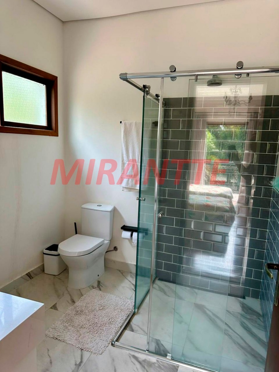 Cond. fechado de 561m² com 4 quartos em Serra da Cantareira
