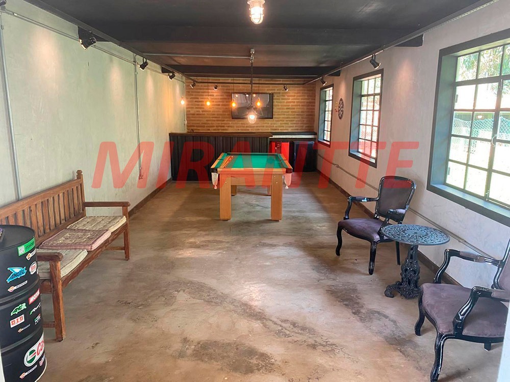 Cond. fechado de 561m² com 4 quartos em Serra da Cantareira