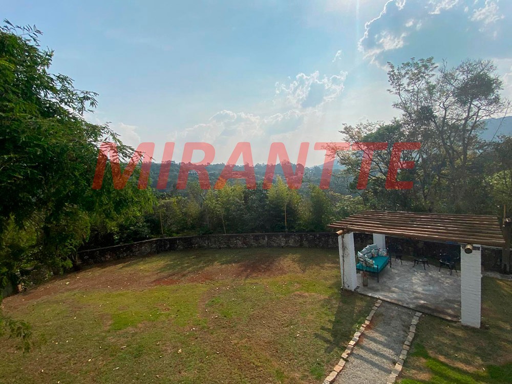Cond. fechado de 561m² com 4 quartos em Serra da Cantareira