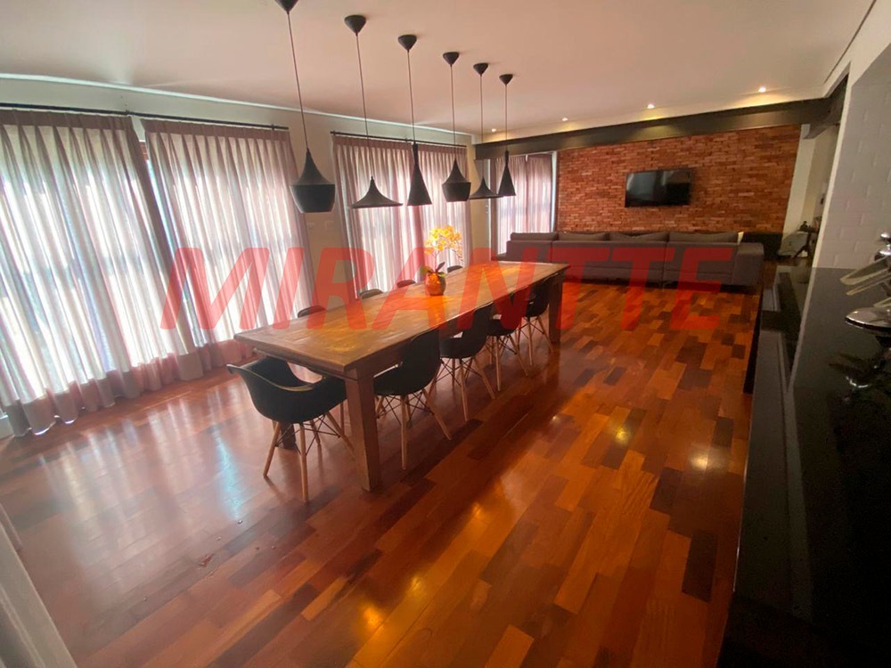 Cond. fechado de 561m² com 4 quartos em Serra da Cantareira