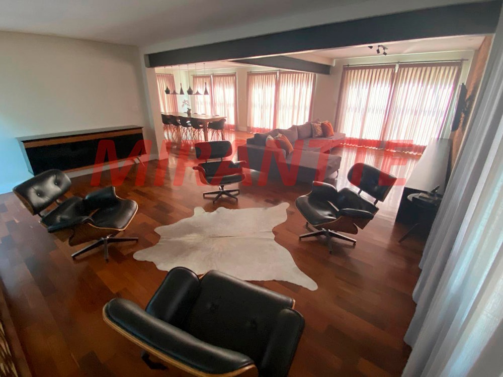 Cond. fechado de 561m² com 4 quartos em Serra da Cantareira