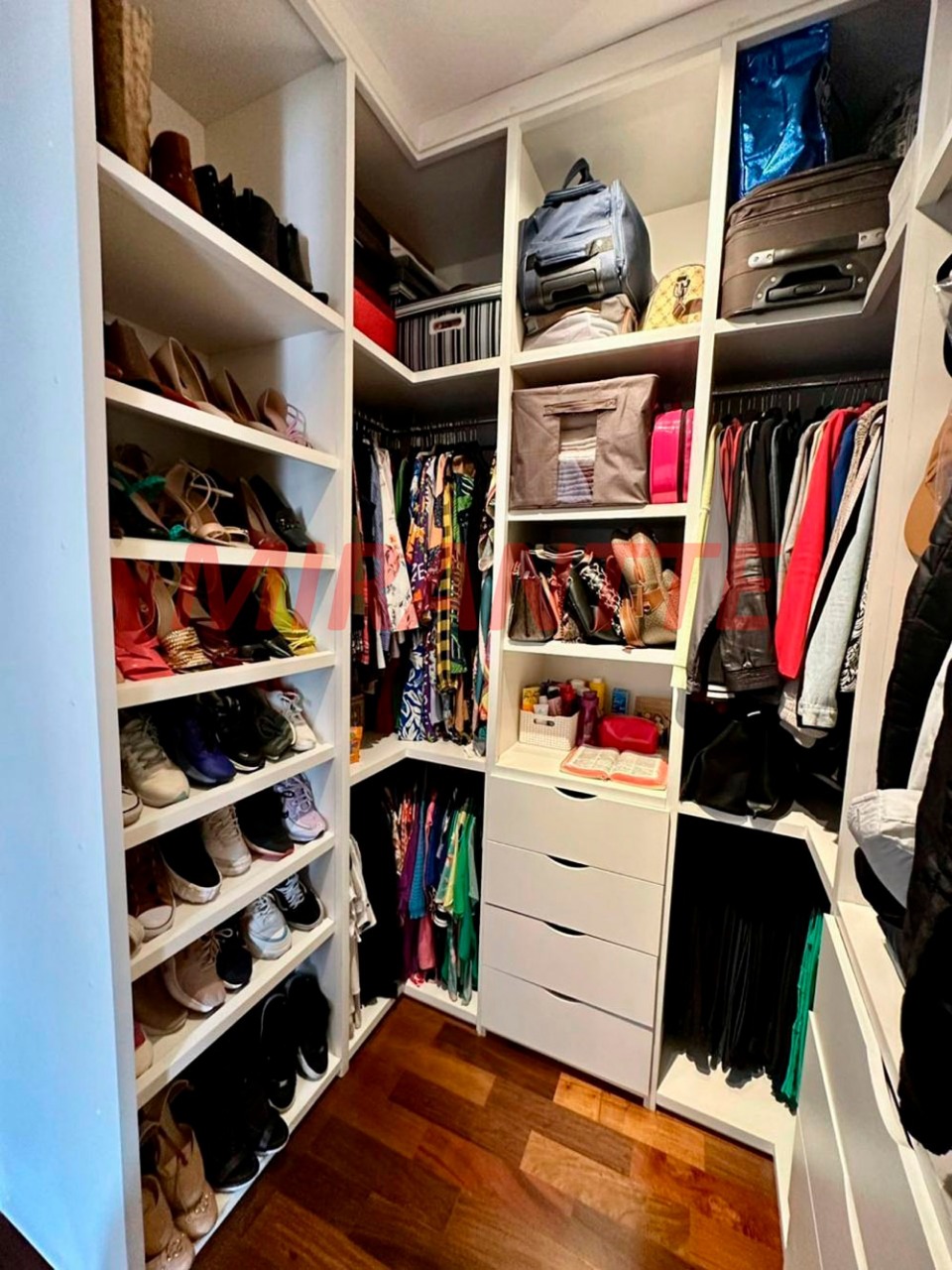 Cond. fechado de 561m² com 4 quartos em Serra da Cantareira