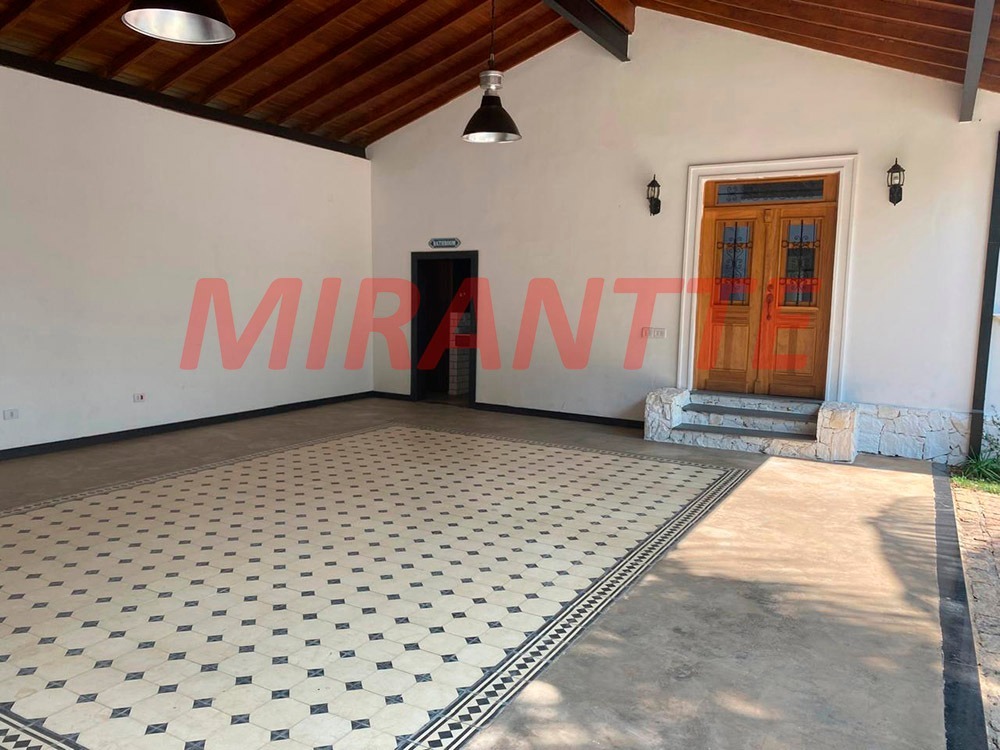 Cond. fechado de 561m² com 4 quartos em Serra da Cantareira