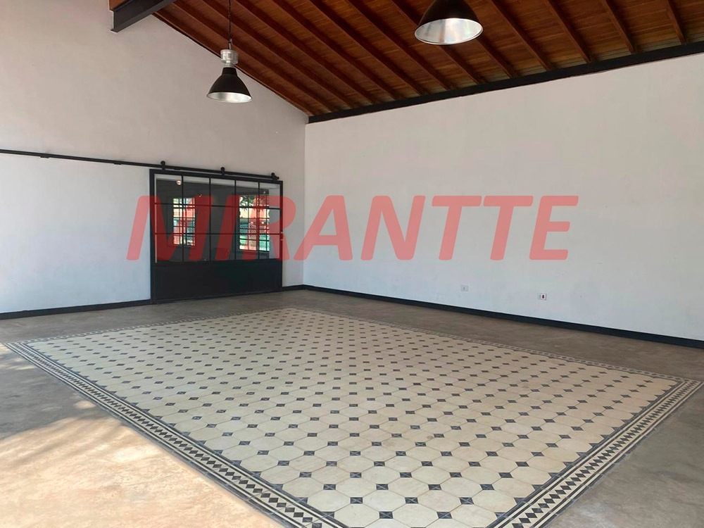 Cond. fechado de 561m² com 4 quartos em Serra da Cantareira