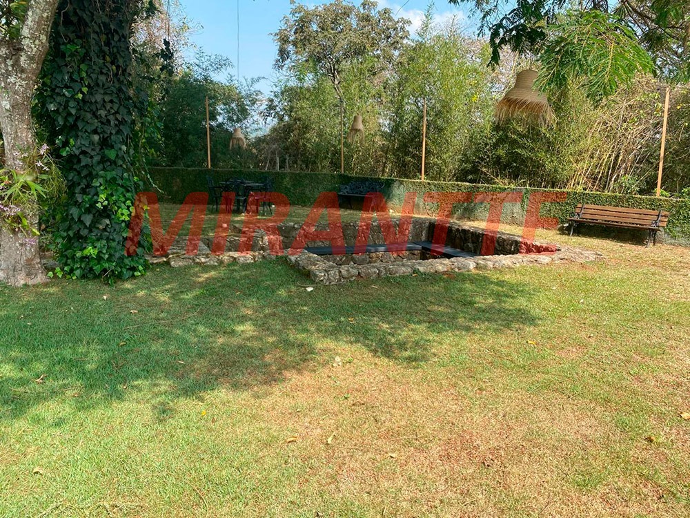 Cond. fechado de 561m² com 4 quartos em Serra da Cantareira