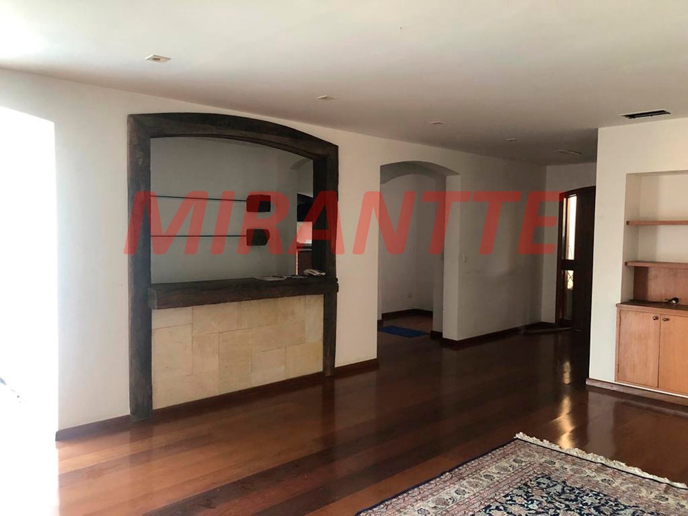 Cond. fechado de 469m² com 4 quartos em Alphaville 5