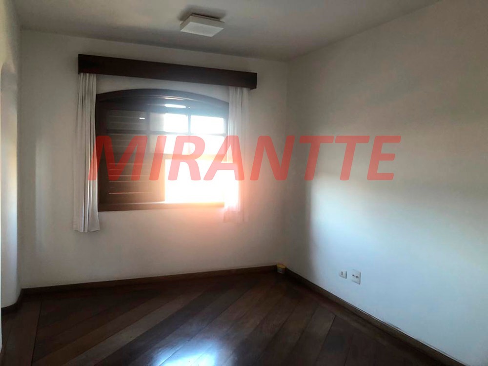 Cond. fechado de 469m² com 4 quartos em Alphaville 5