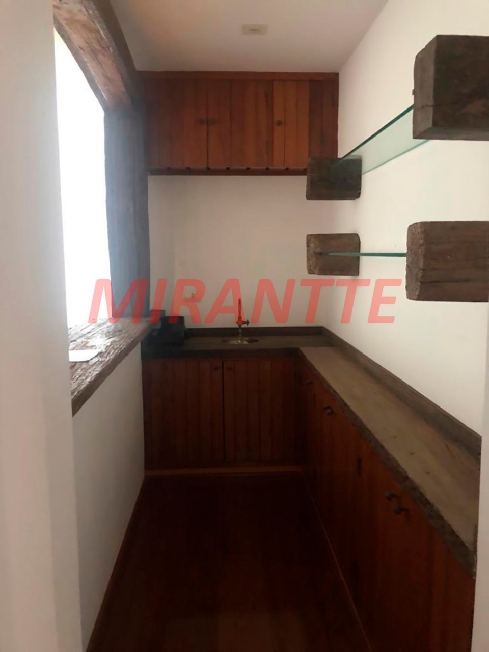 Cond. fechado de 469m² com 4 quartos em Alphaville 5