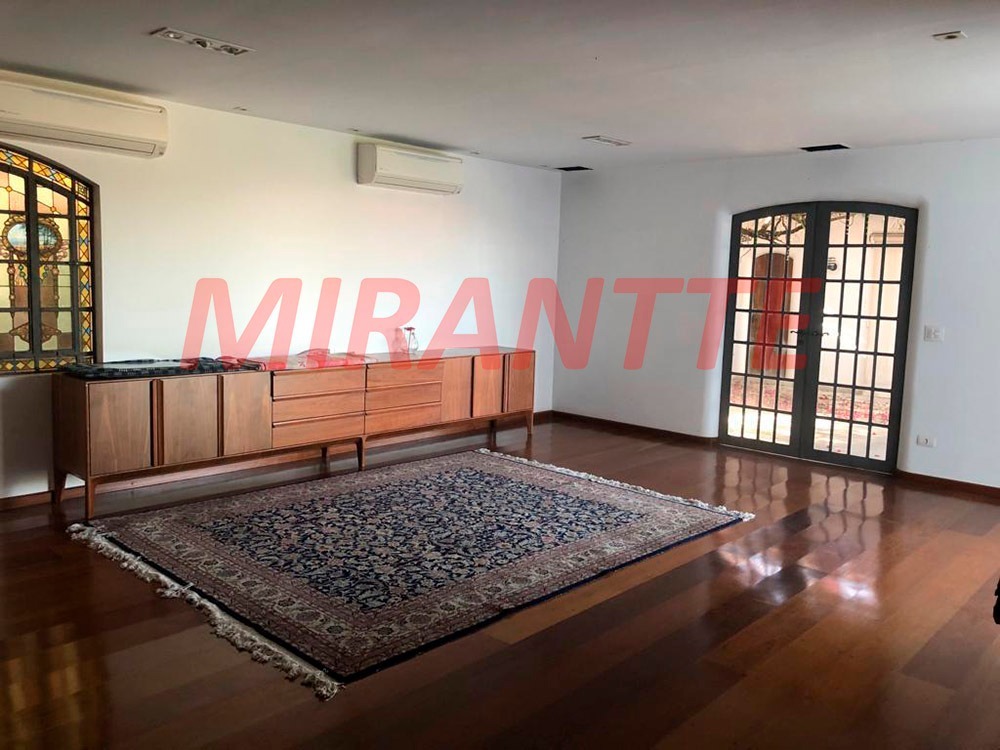 Cond. fechado de 469m² com 4 quartos em Alphaville 5