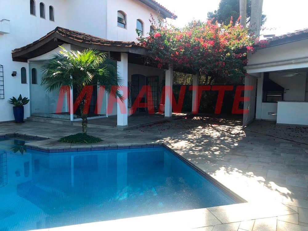 Cond. fechado de 469m² com 4 quartos em Alphaville 5
