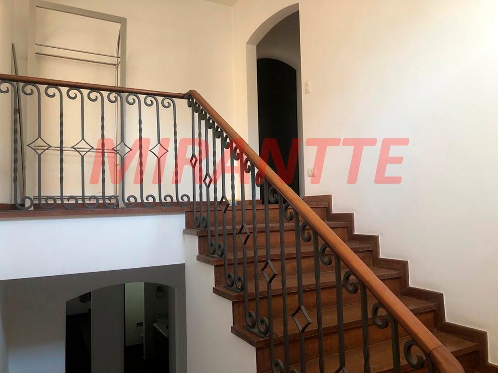 Cond. fechado de 469m² com 4 quartos em Alphaville 5