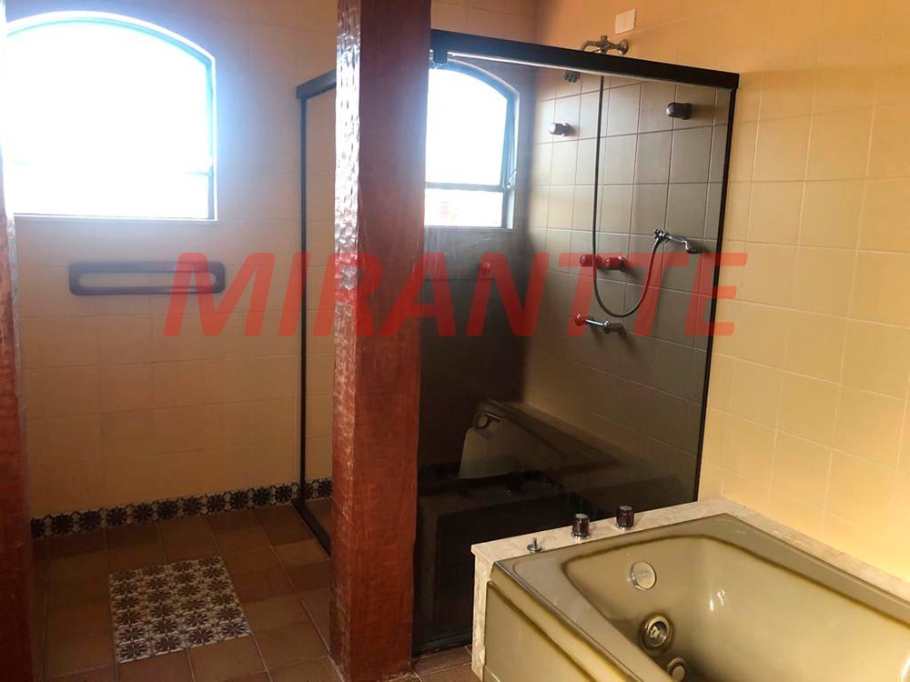 Cond. fechado de 469m² com 4 quartos em Alphaville 5