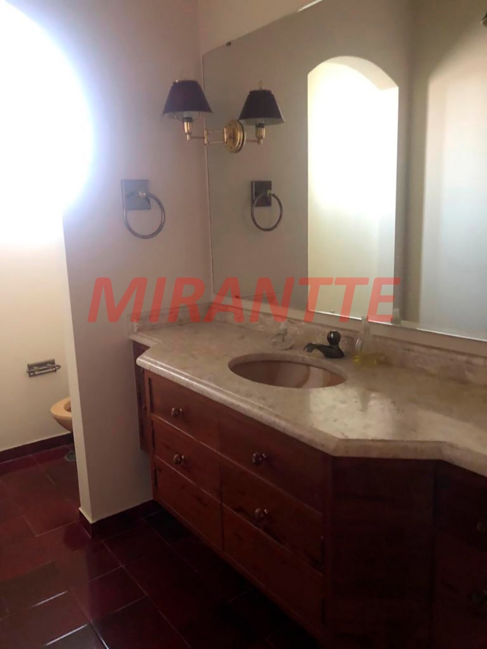 Cond. fechado de 469m² com 4 quartos em Alphaville 5