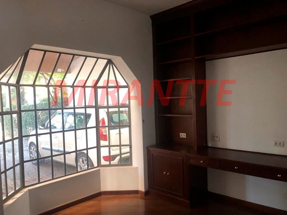 Cond. fechado de 469m² com 4 quartos em Alphaville 5