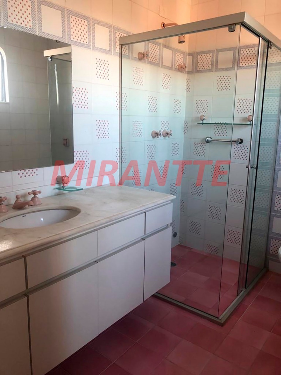 Cond. fechado de 469m² com 4 quartos em Alphaville 5