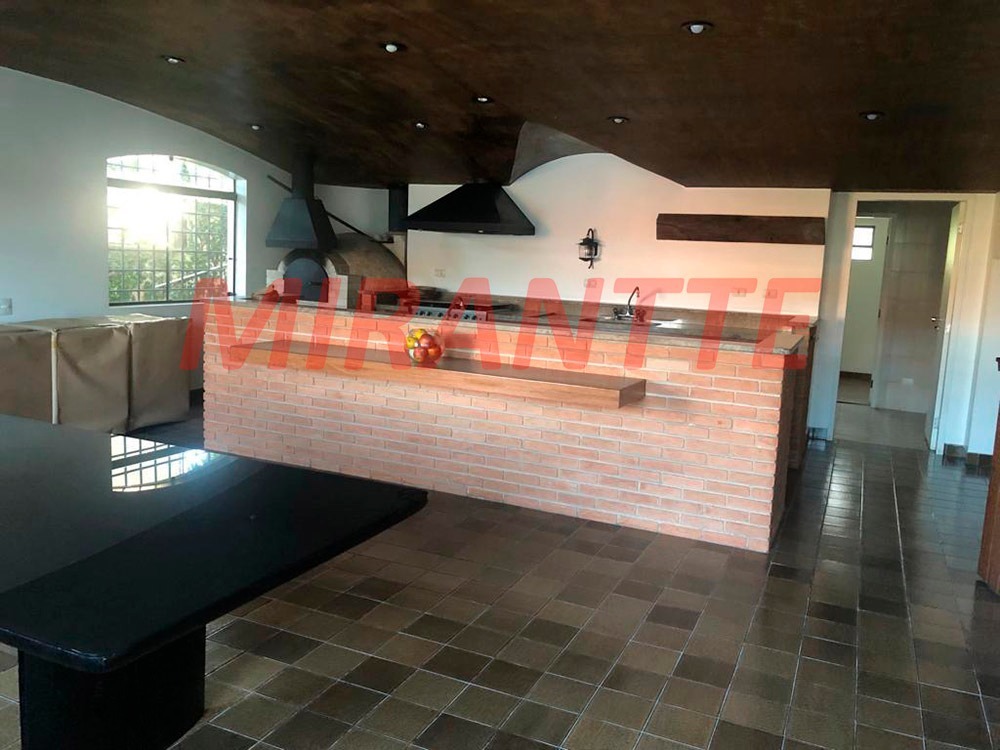 Cond. fechado de 469m² com 4 quartos em Alphaville 5