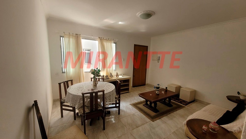 Apartamento de 79m² com 2 quartos em Água Fria