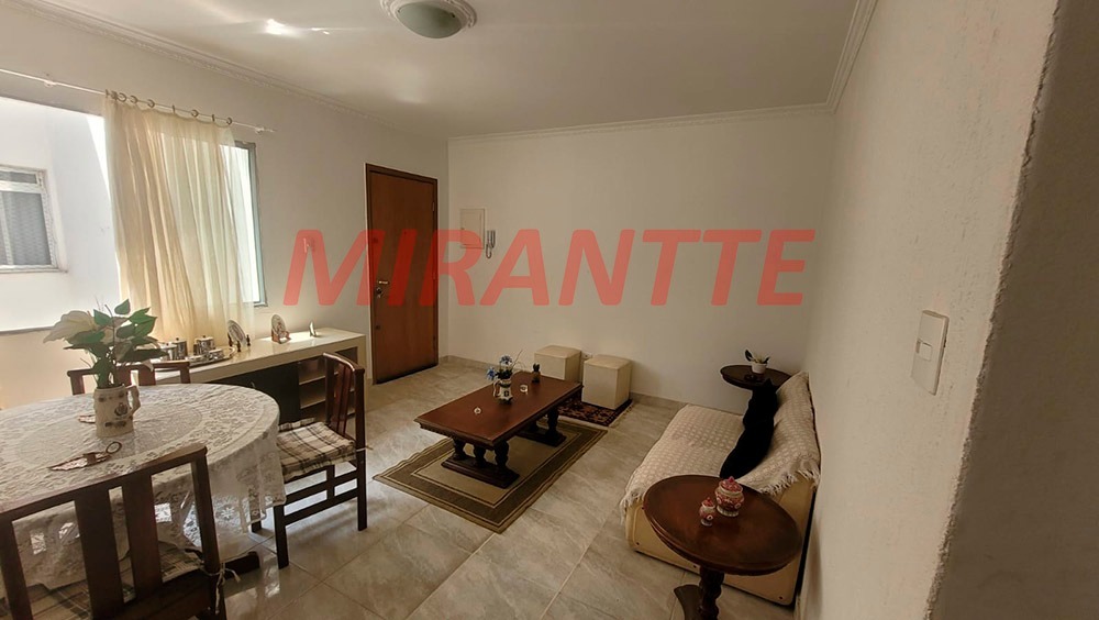 Apartamento de 79m² com 2 quartos em Água Fria