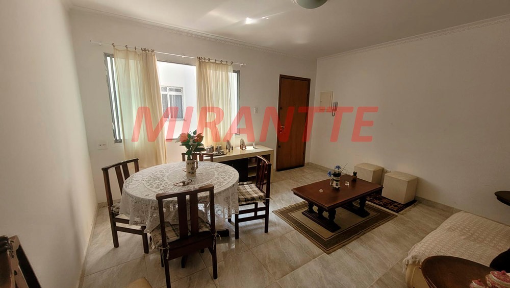 Apartamento de 79m² com 2 quartos em Água Fria