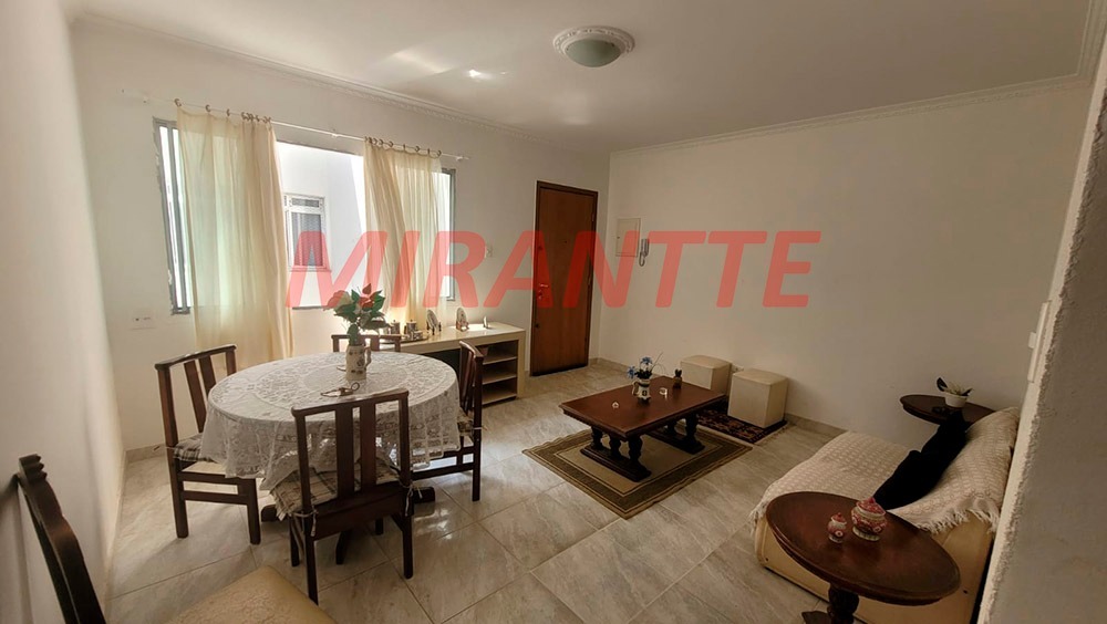 Apartamento de 79m² com 2 quartos em Água Fria
