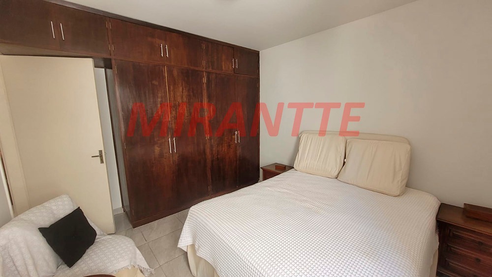 Apartamento de 79m² com 2 quartos em Água Fria