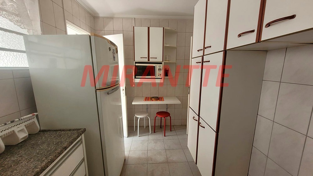 Apartamento de 79m² com 2 quartos em Água Fria