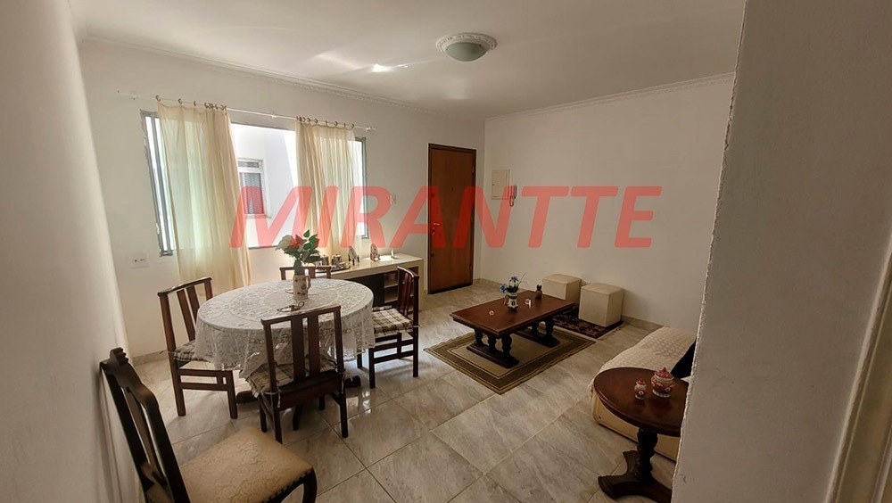 Apartamento de 79m² com 2 quartos em Água Fria