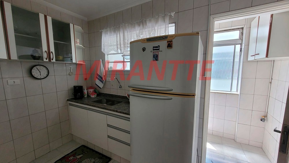 Apartamento de 79m² com 2 quartos em Água Fria