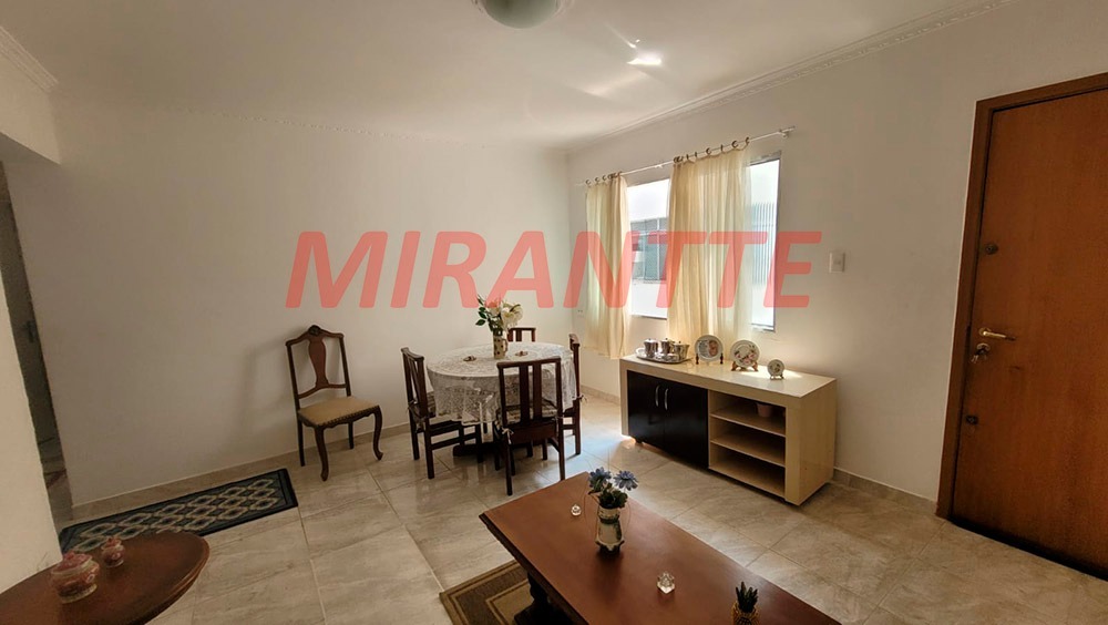 Apartamento de 79m² com 2 quartos em Água Fria