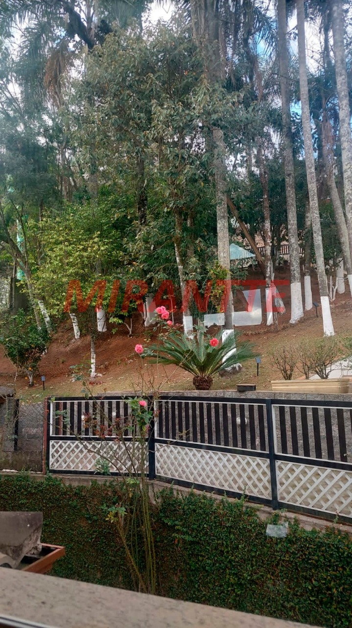 Cond. fechado de 325m² com 4 quartos em Residencial Cantareira