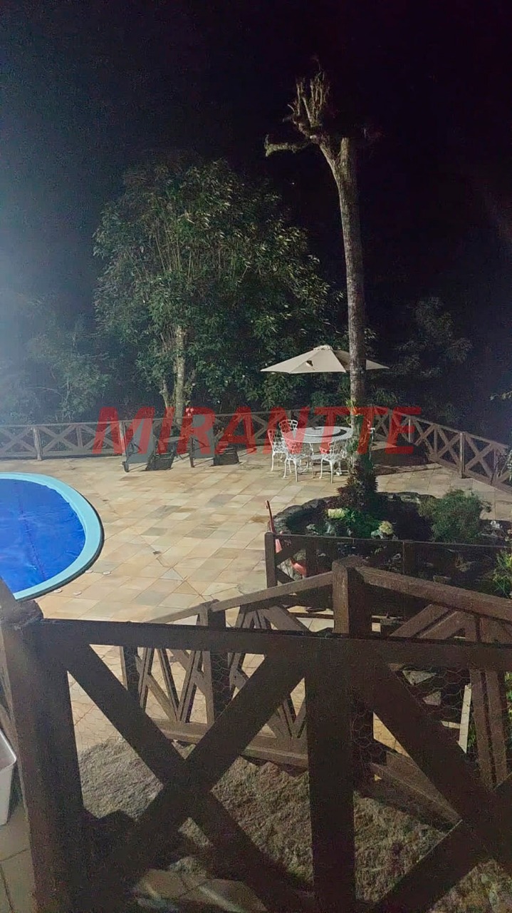 Cond. fechado de 325m² com 4 quartos em Residencial Cantareira