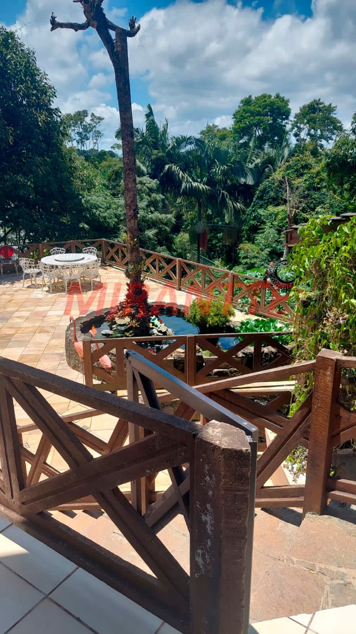 Cond. fechado de 325m² com 4 quartos em Residencial Cantareira